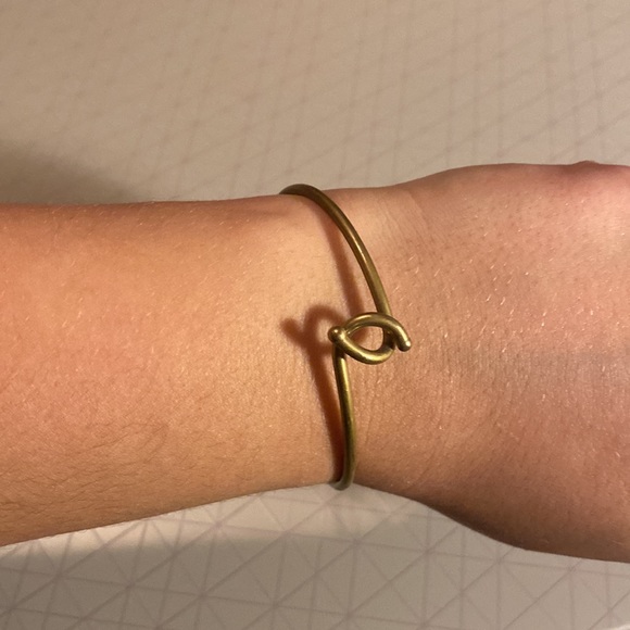 Gold Metal Bracelet - Picture 3 of 3